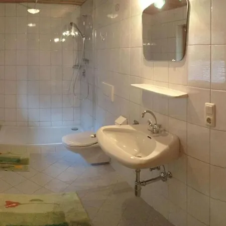 Kreuzlauhof *